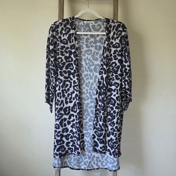 Pink Milly Leopard Print Kimono - Picture 2 of 10